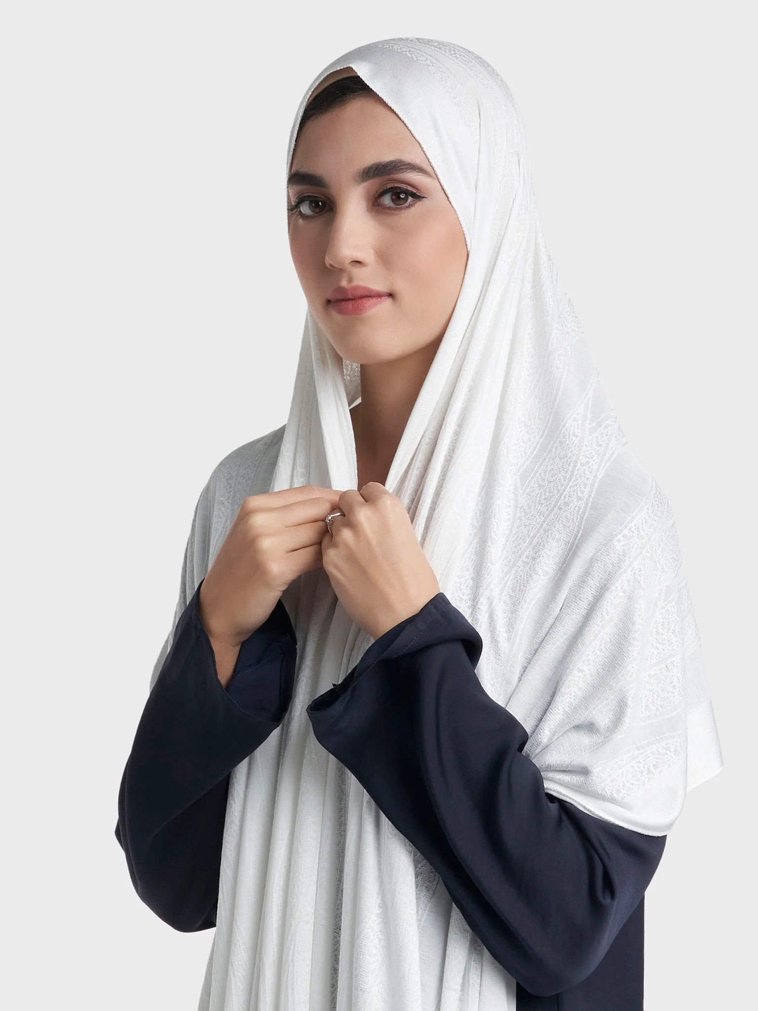 Veins Jacquard Self Print Jersey Hijab (SRKP22129L) - Image 13