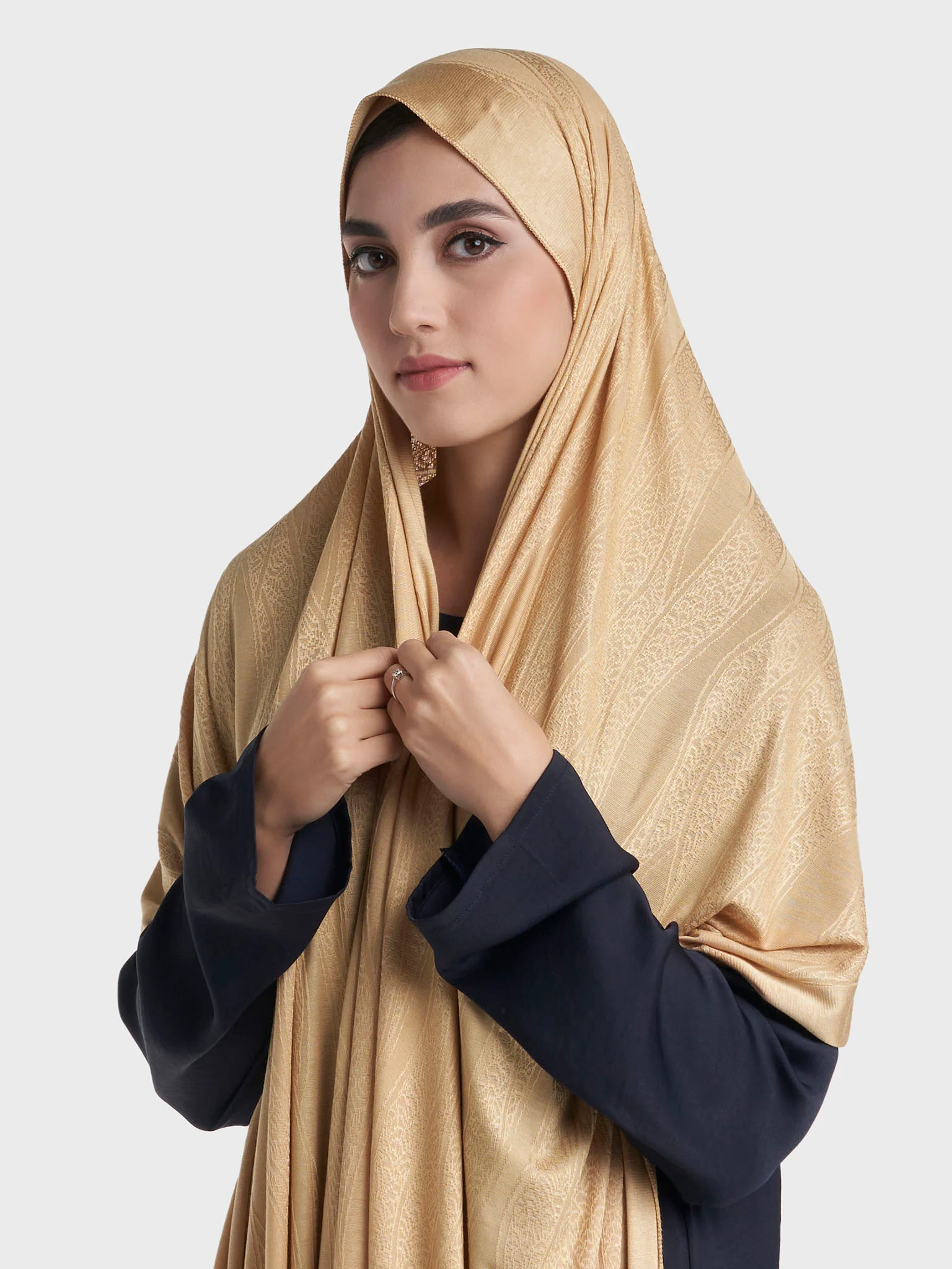 Veins Jacquard Self Print Jersey Hijab (SRKP22129L) - Image 7