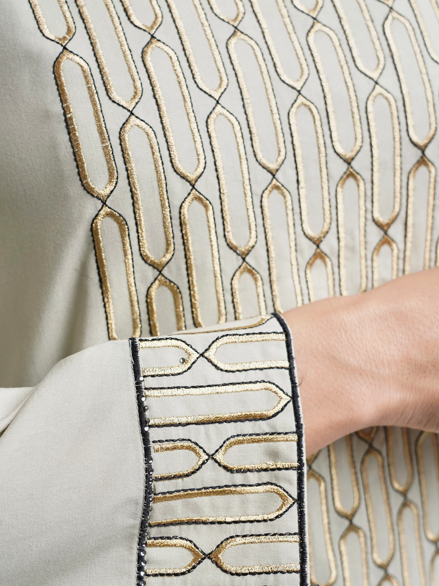 Solid Color Machine Embroidered Jalabiya (VW352) - Image 5