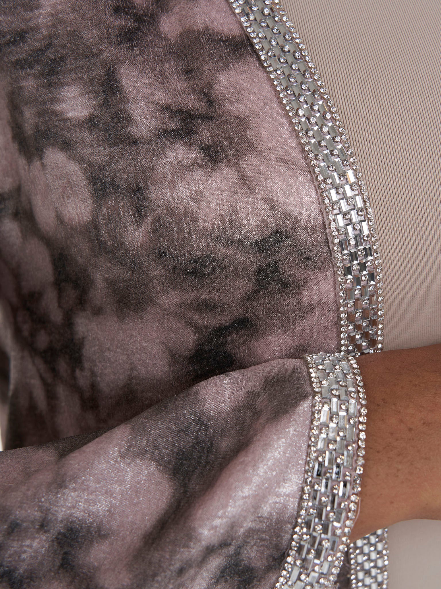 Faded Floral Print Kimono with Stonework Border (AM625) - Image 24