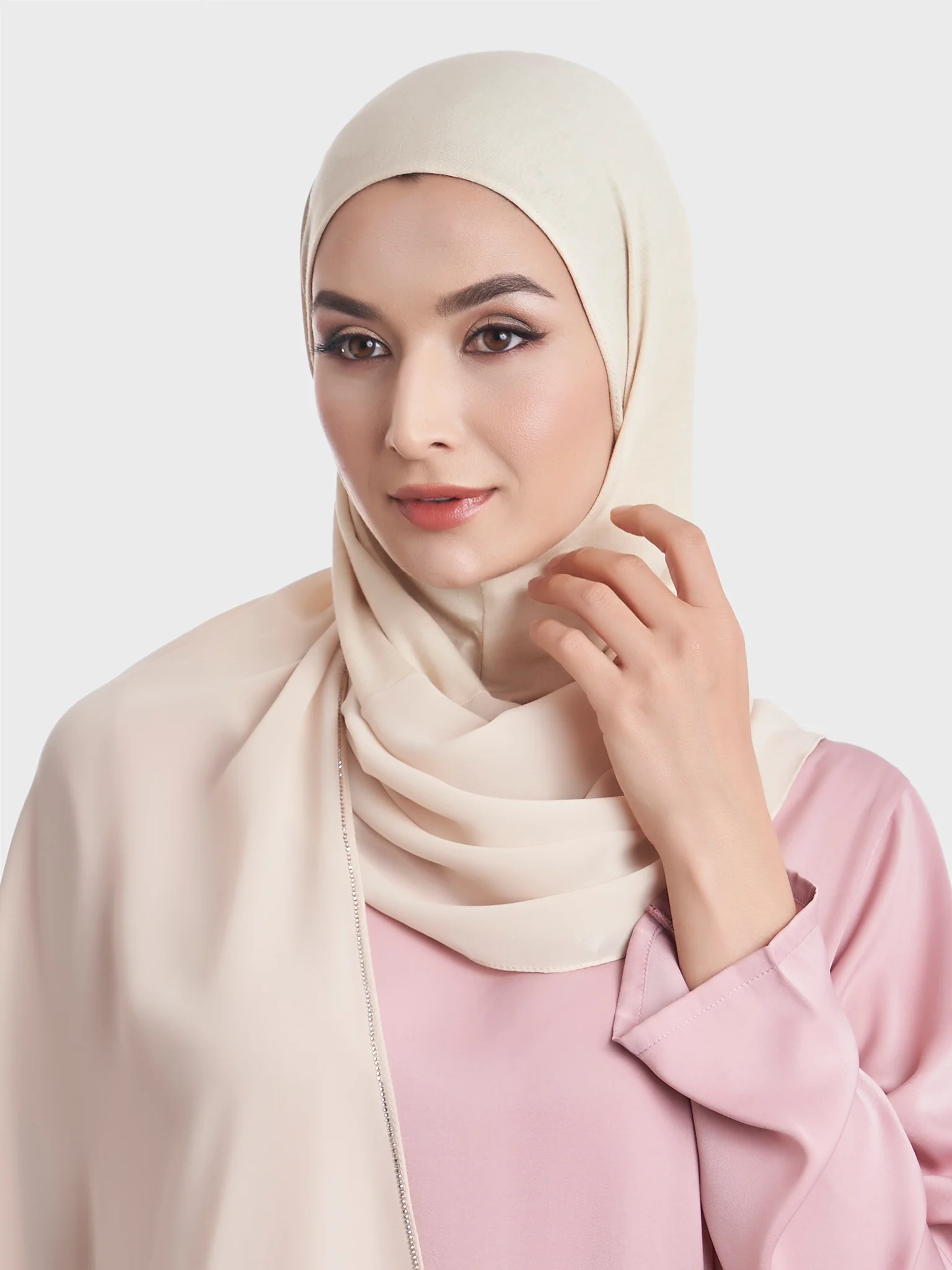 Ready to Wear Chiffon Single Stone Line Border Hijab (KP18115L) - Image 17
