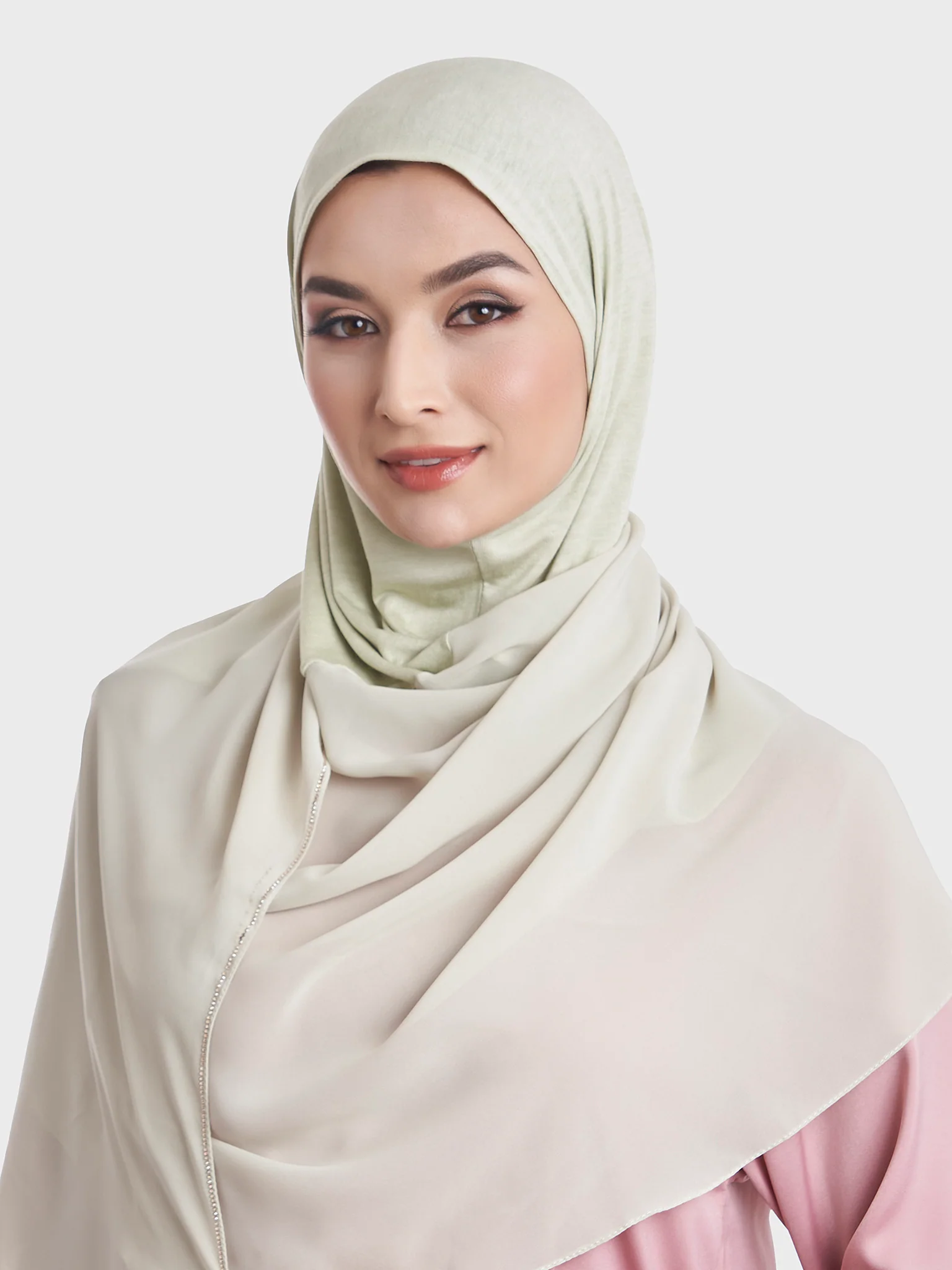 Ready to Wear Chiffon Single Stone Line Border Hijab (KP18115L) - Image 9