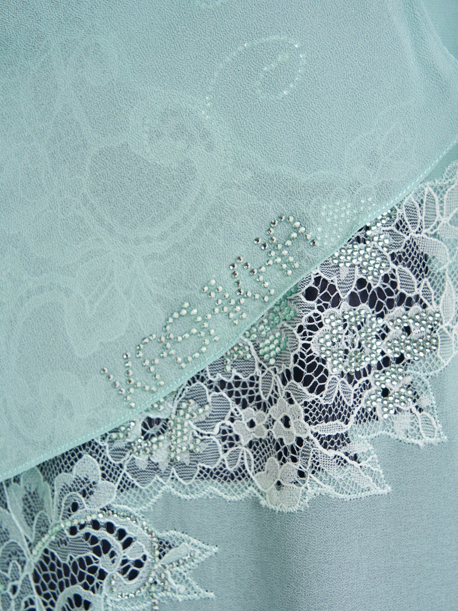 Maxi Hijab With Shaded Dantel Work Border (KP18124L) - Image 12