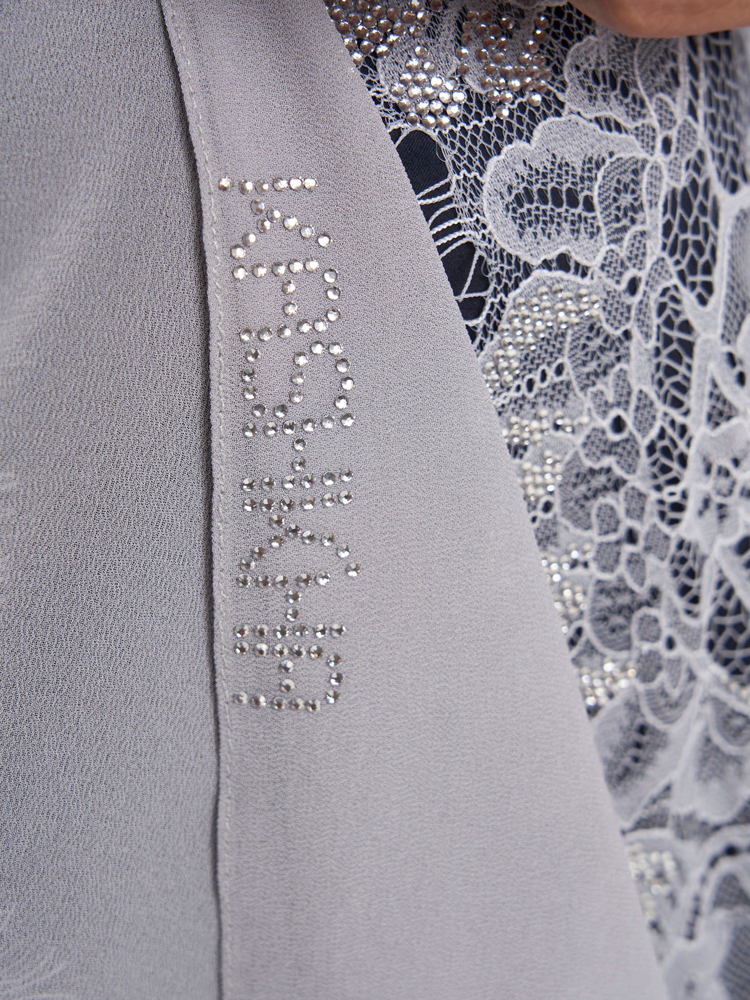 Maxi Hijab With Shaded Dantel Work Border (KP18124L) - Image 21