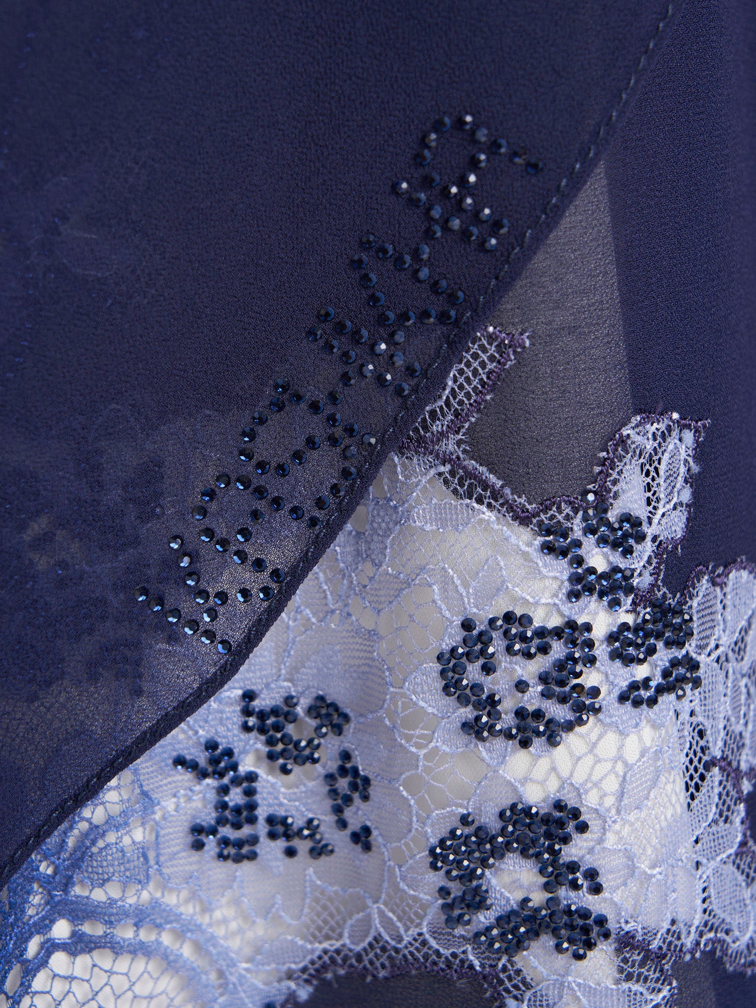 Maxi Hijab With Shaded Dantel Work Border (KP18124L) - Image 30