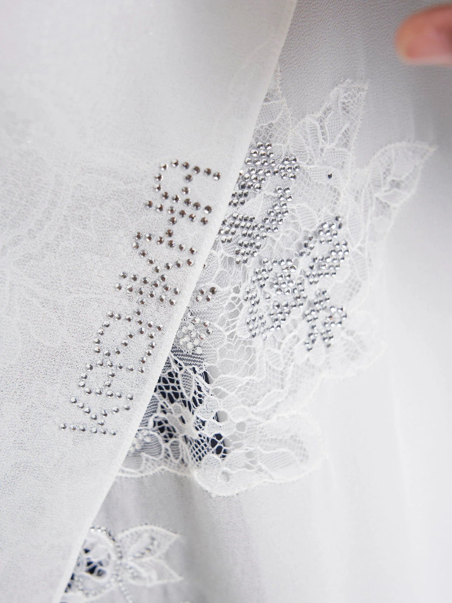 Maxi Hijab With Shaded Dantel Work Border (KP18124L) - Image 36