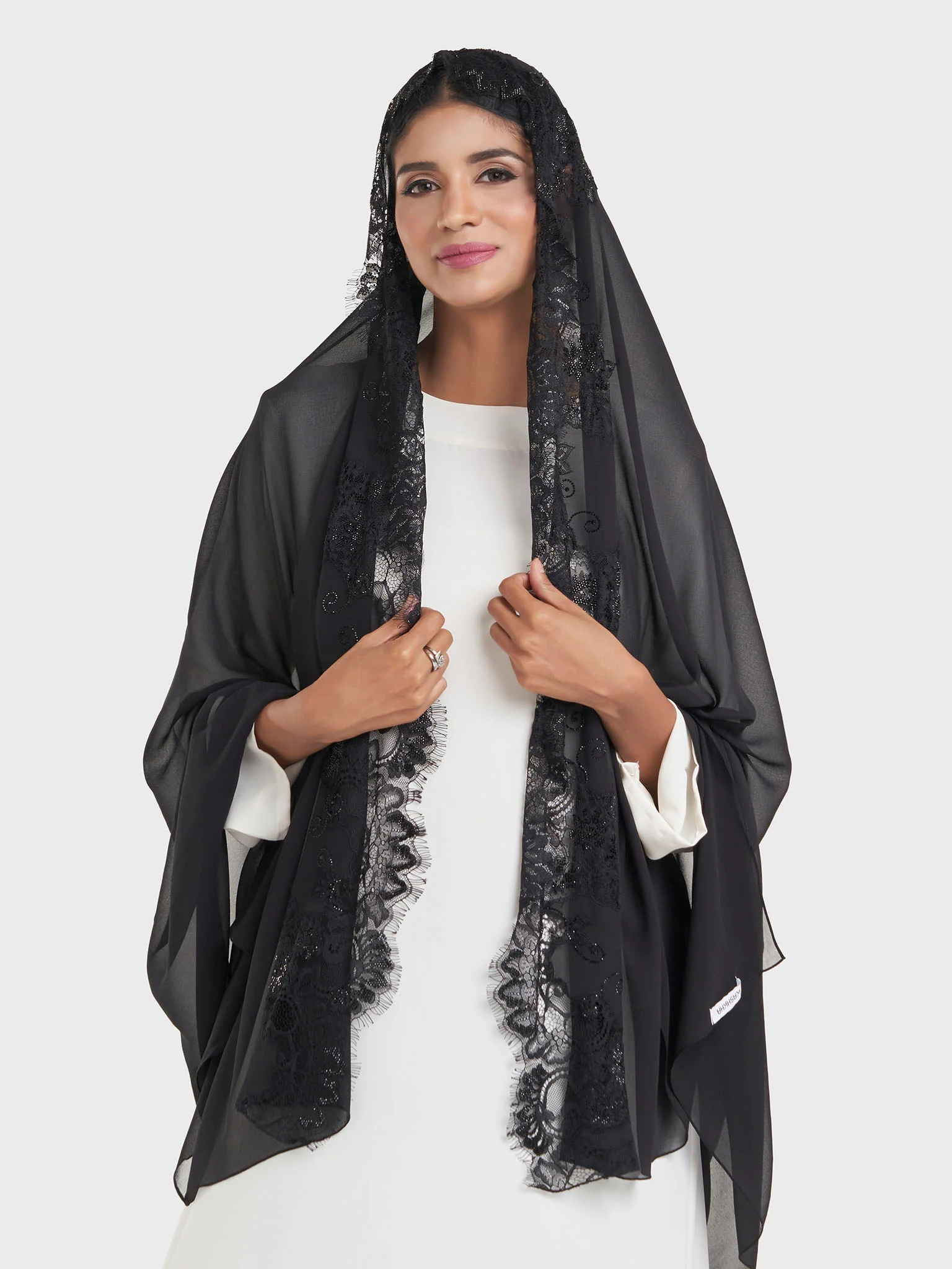 Maxi Hijab With Shaded Dantel Work Border (KP18124L) - Image 5