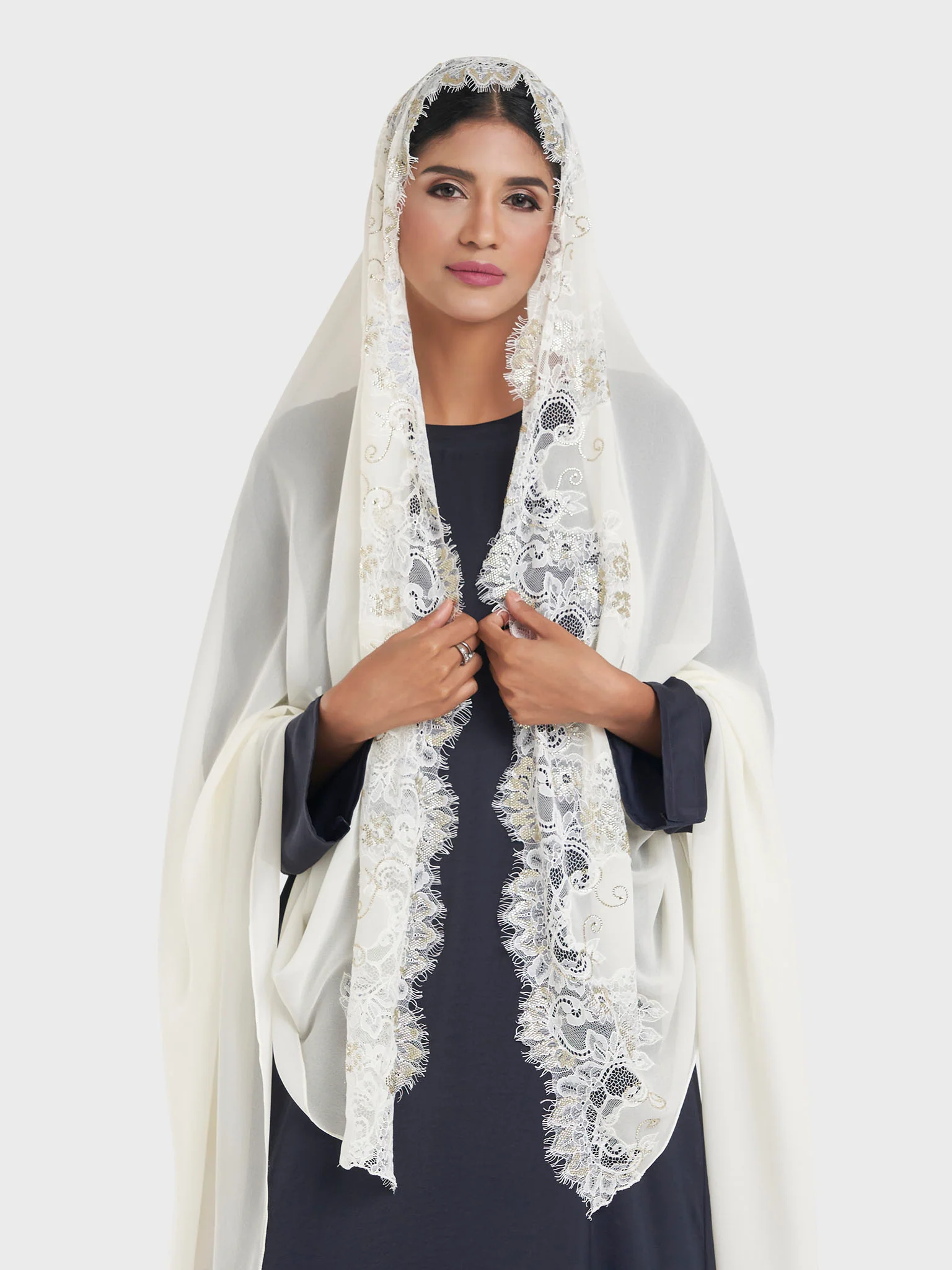 Maxi Hijab With Shaded Dantel Work Border (KP18124L) - Image 8