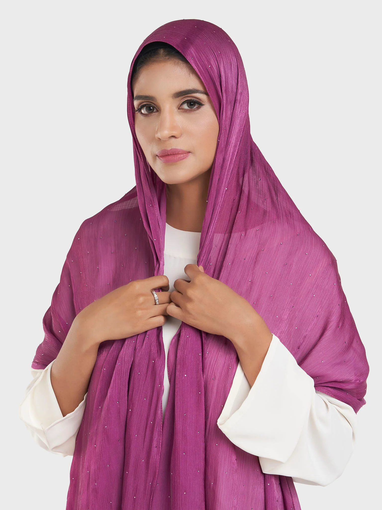 Shimmering Crushed All Over Scattered Stone Hijab (KP15490L) - Image 19