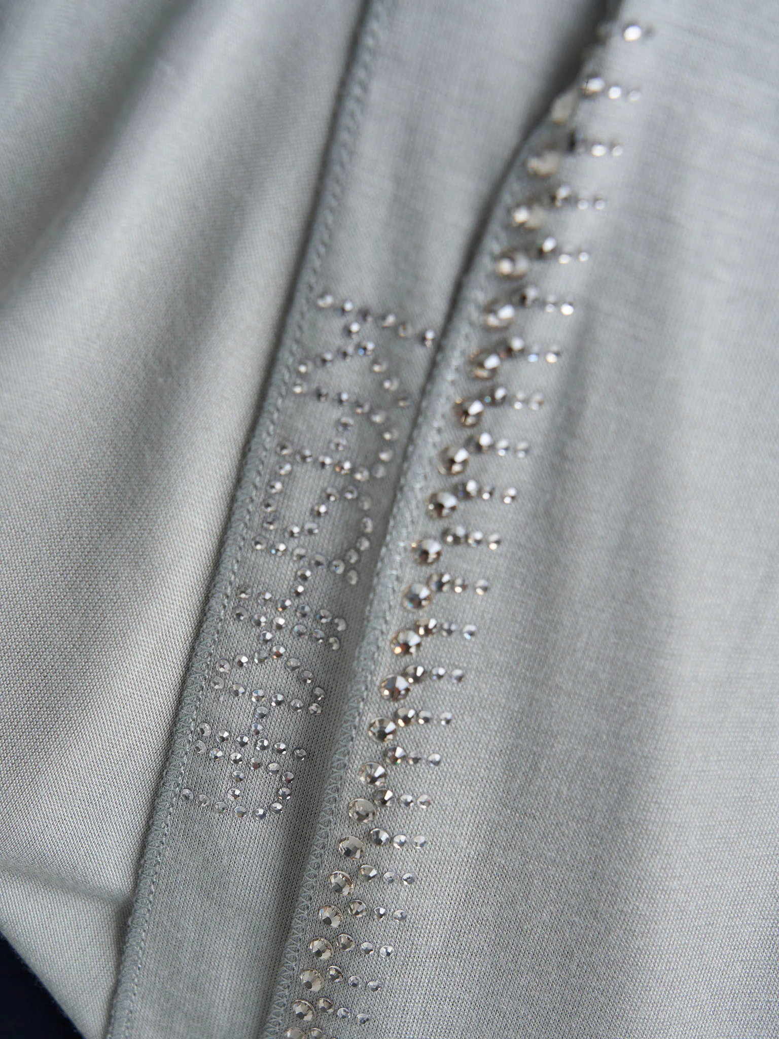 Plain Jersey Hijab with Crown Stone Line Border (KP18160L) - Image 6