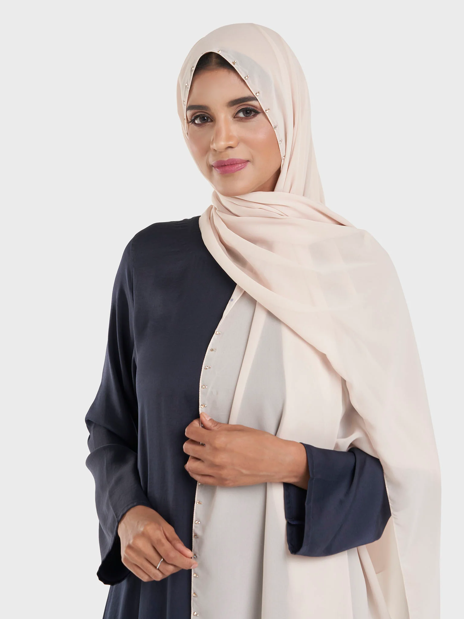 Chiffon Hijab with Stonework Motif Border (KP18201L) - Image 10