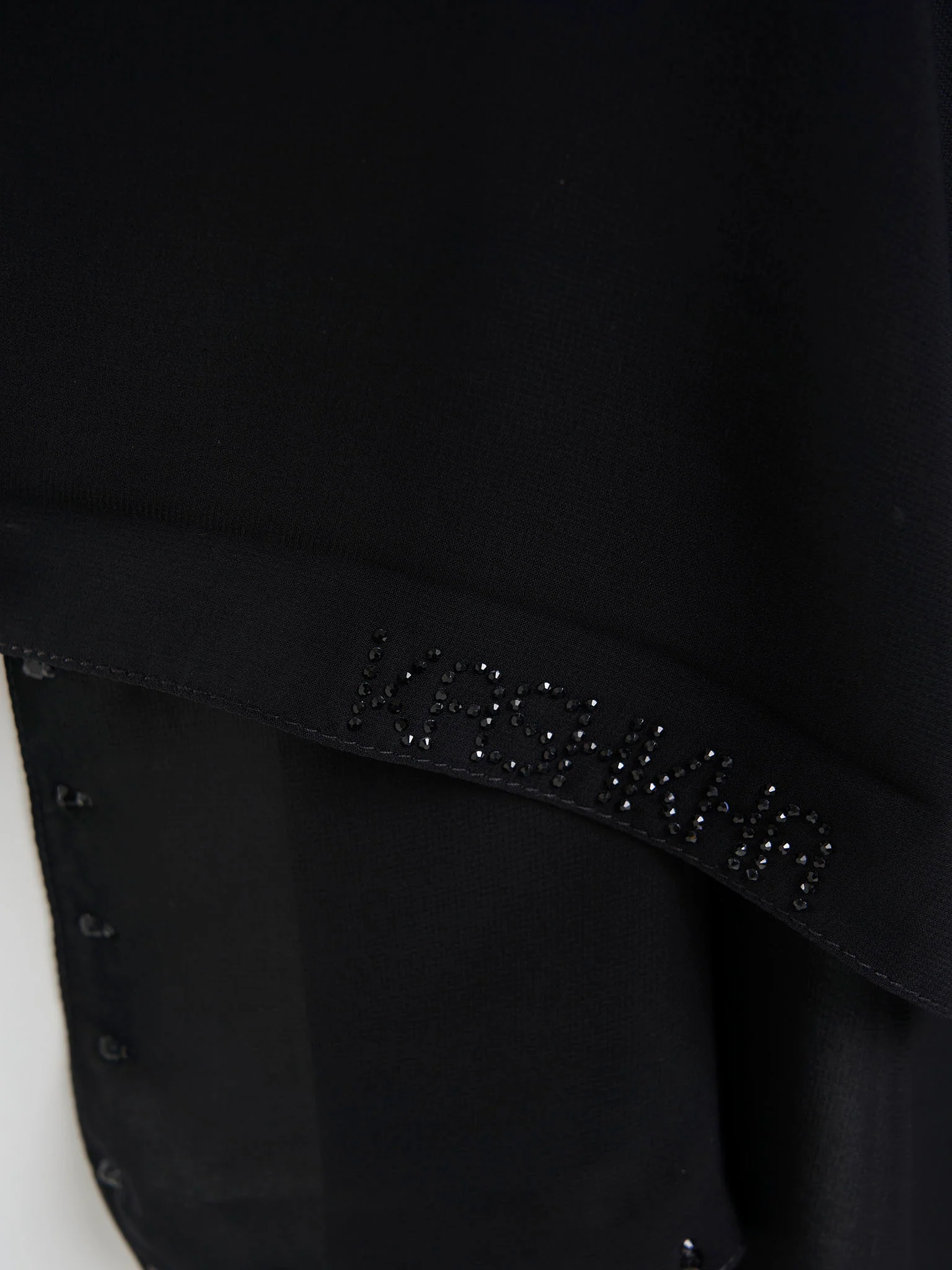 Chiffon Hijab with Stonework Motif Border (KP18201L) - Image 8