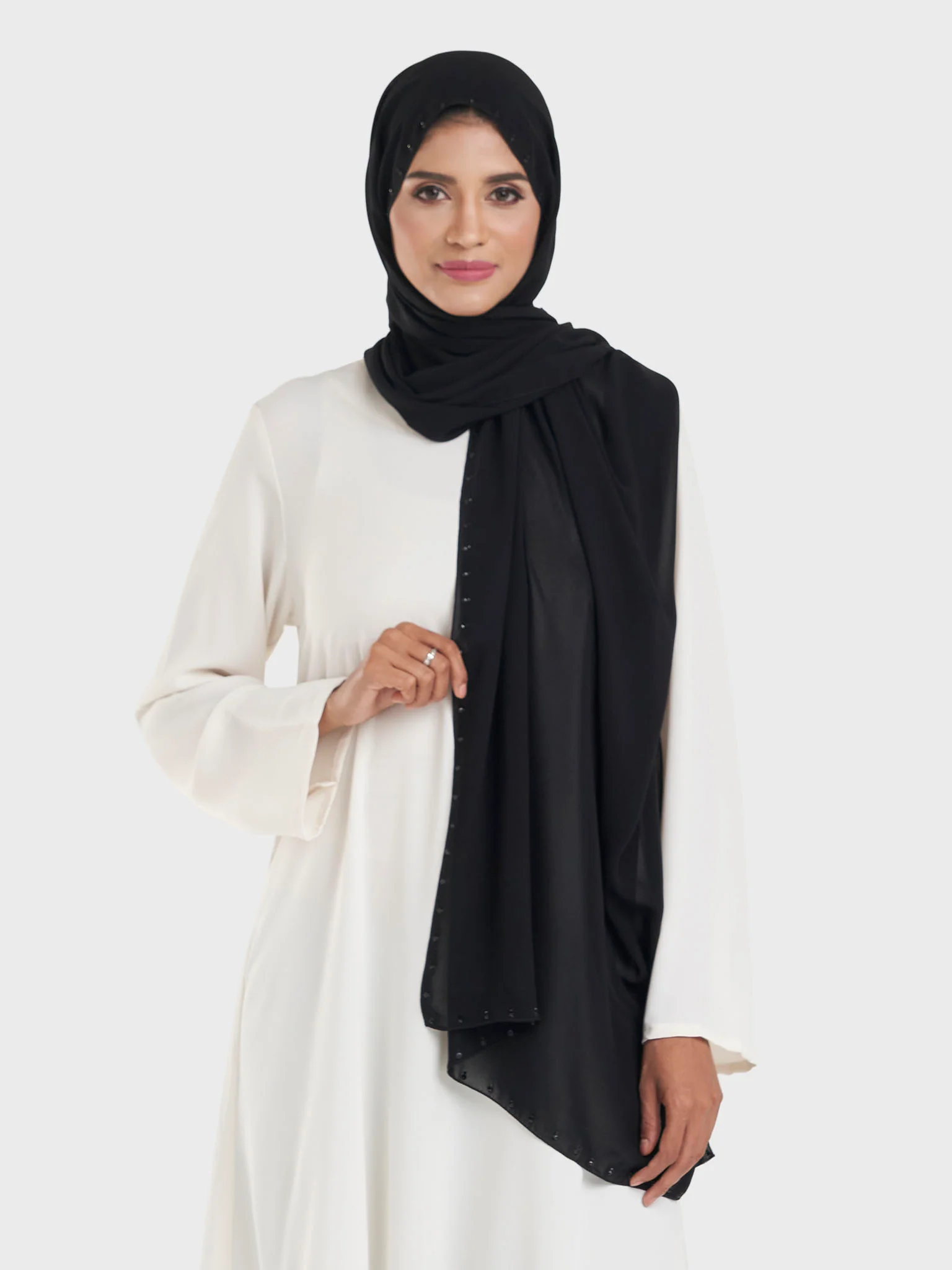 Chiffon Hijab with Stonework Motif Border (KP18201L) - Image 9